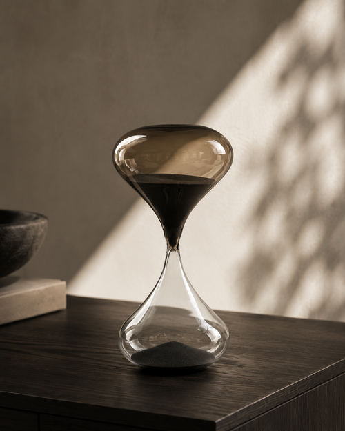 O—01  Hourglass