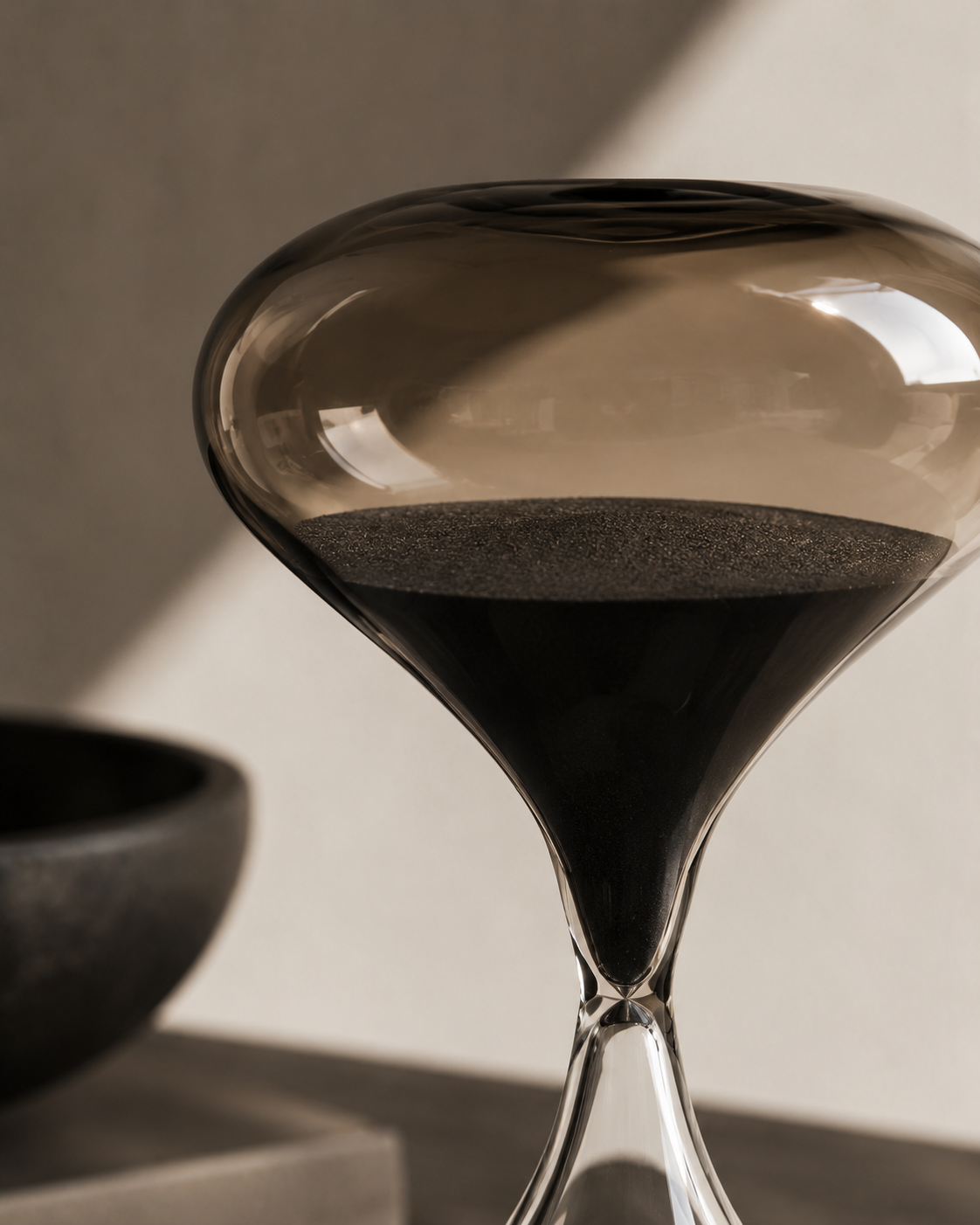 O—01  Hourglass