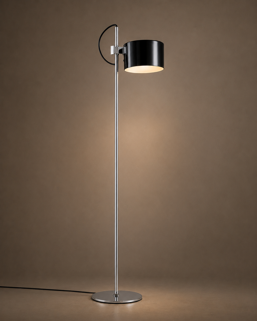 0—03 Floor lamp